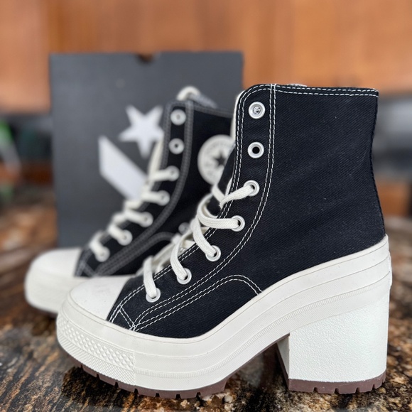 Converse Chuck Taylor High Top Heels size 7 - Picture 1 of 12